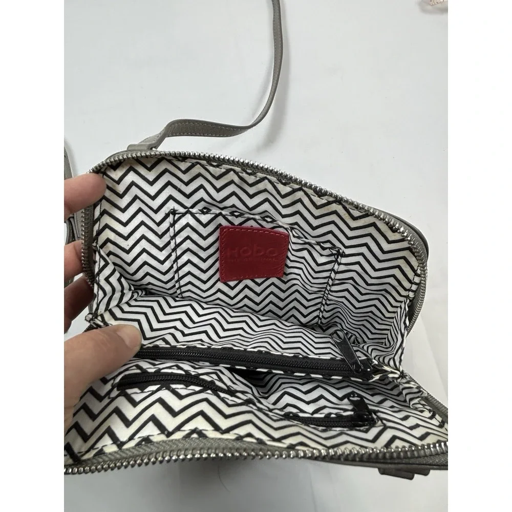 HOBO Int Gray Handcrafted Soft Leather Small Crossbody Shoulder Bag Versatile‎